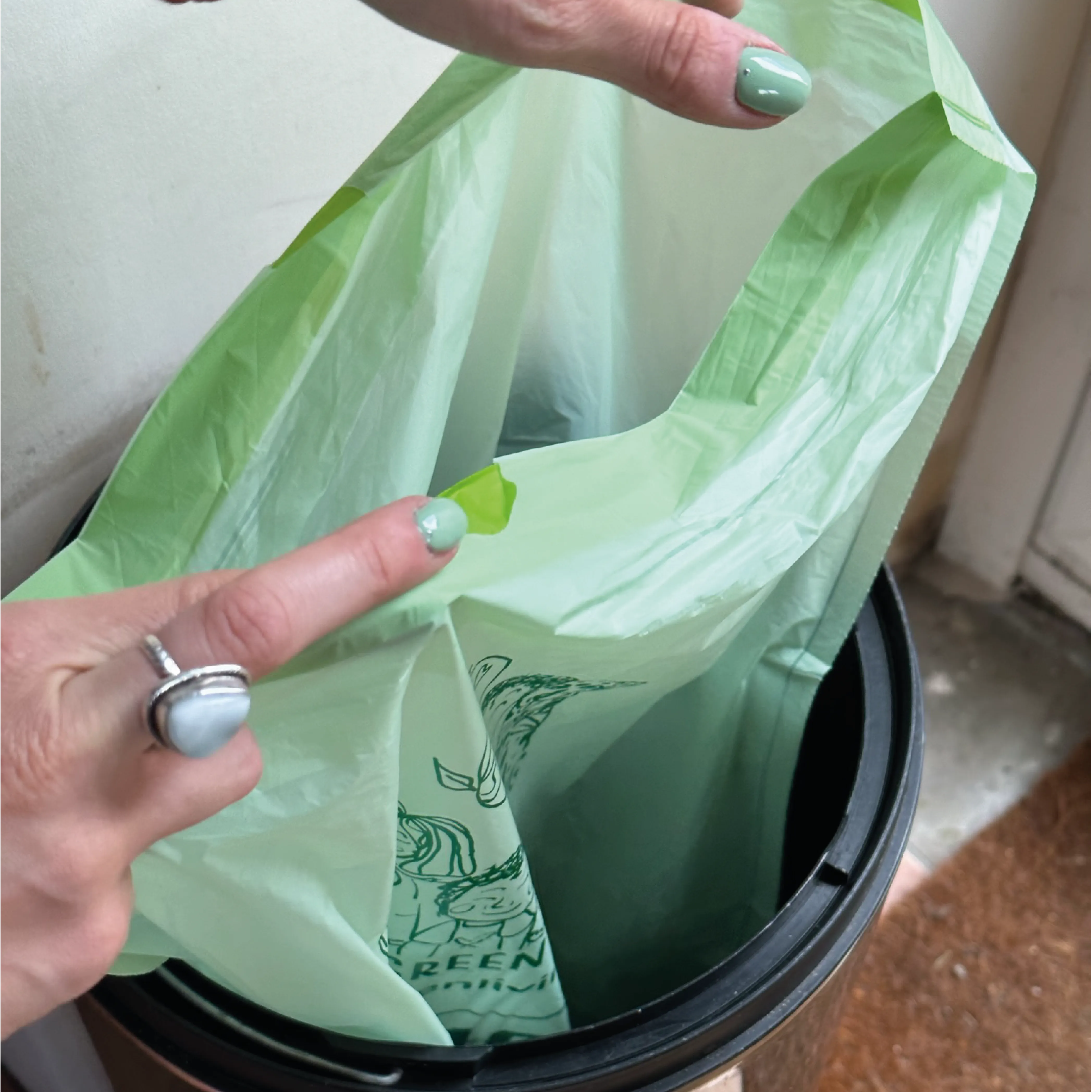 Compostable Drawstring Bin Bags | 40 Litre (25 bags)