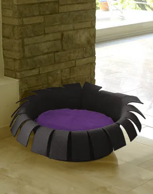 Luxury Crown Felt Cat Bed