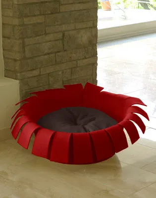 Luxury Crown Felt Cat Bed