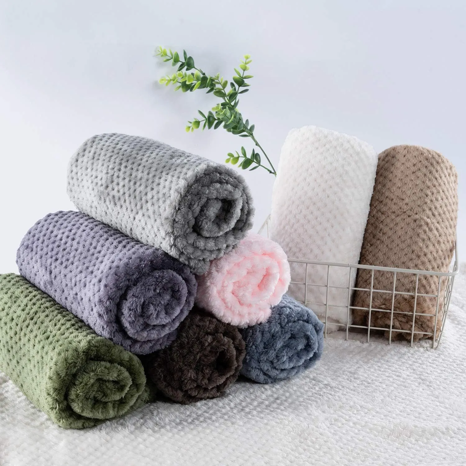 Pet Blanket for Dogs or Cats - Warm Soft Fuzzy Plush Fleece Throw for Puppy, Kitten, Small, Medium, Large Pets - Bed, Couch, Sofa, Travel (S/24" x 32", Dark Green)