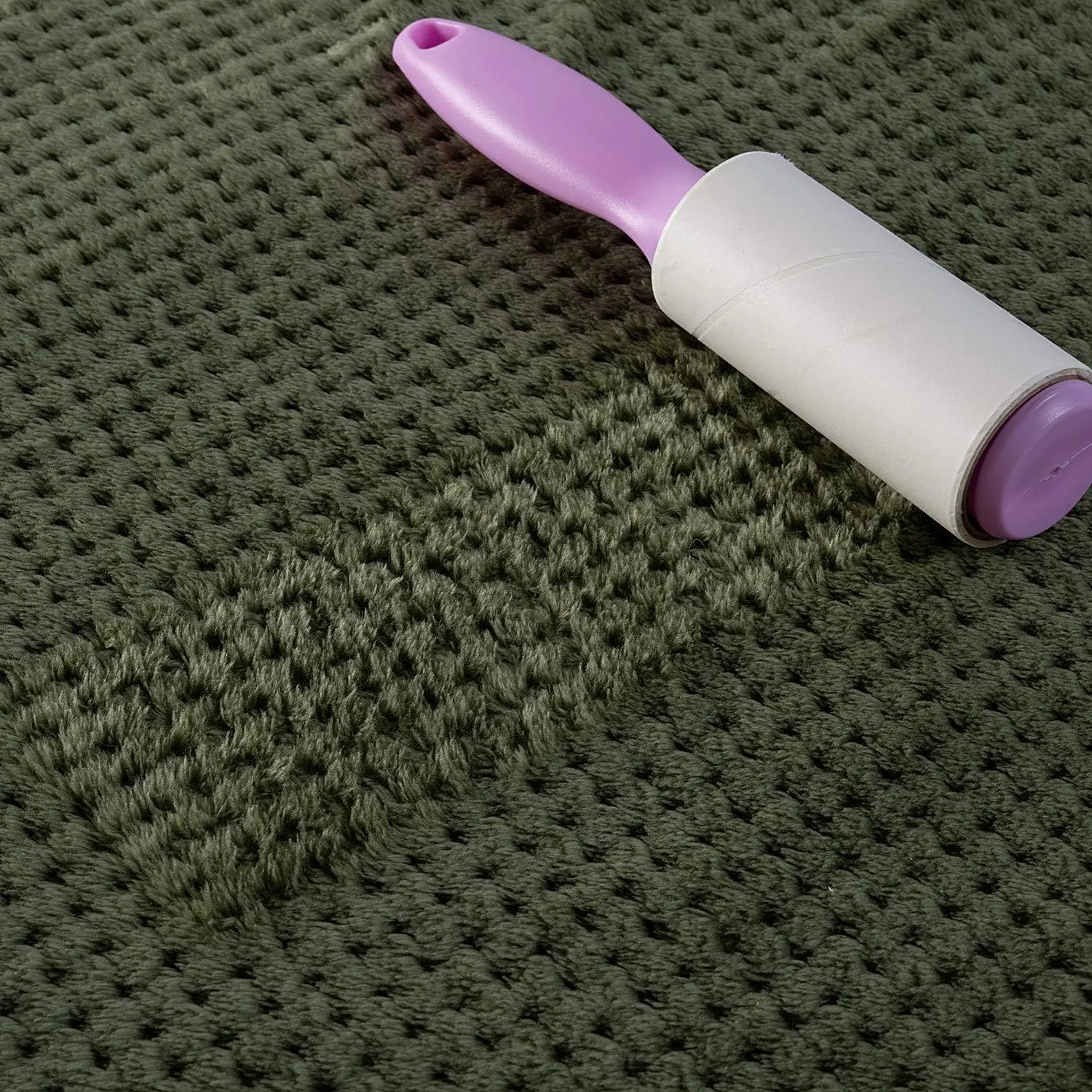 Pet Blanket for Dogs or Cats - Warm Soft Fuzzy Plush Fleece Throw for Puppy, Kitten, Small, Medium, Large Pets - Bed, Couch, Sofa, Travel (S/24" x 32", Dark Green)