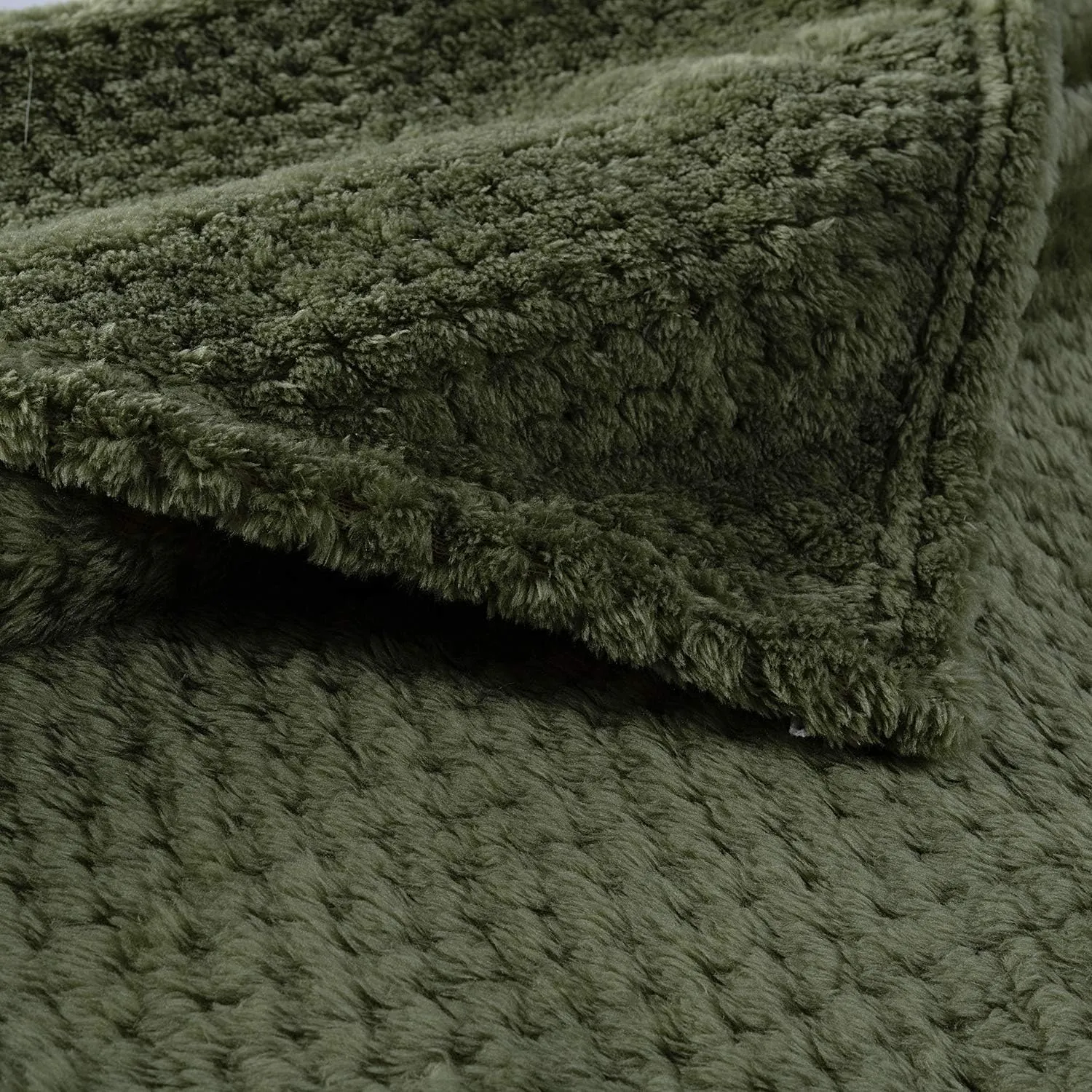 Pet Blanket for Dogs or Cats - Warm Soft Fuzzy Plush Fleece Throw for Puppy, Kitten, Small, Medium, Large Pets - Bed, Couch, Sofa, Travel (S/24" x 32", Dark Green)